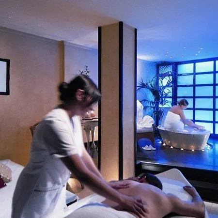 Отель Atlantis Bay - Vretreats 5*