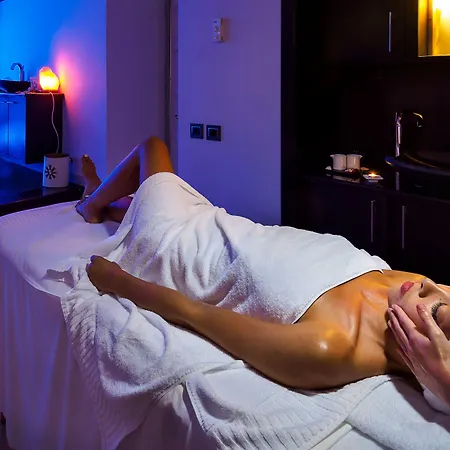 Atlantis Bay - The Leading Of The World