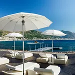 Atlantis Bay - The Leading Of The World 5*