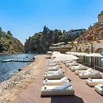 Atlantis Bay - The Leading Of The World Hotel