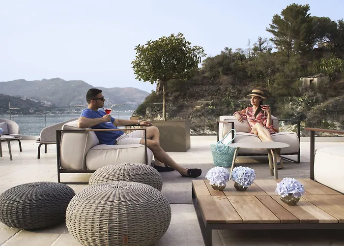 Atlantis Bay - The Leading Of The World