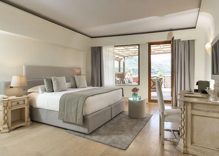 Atlantis Bay - The Leading Of The World 5*