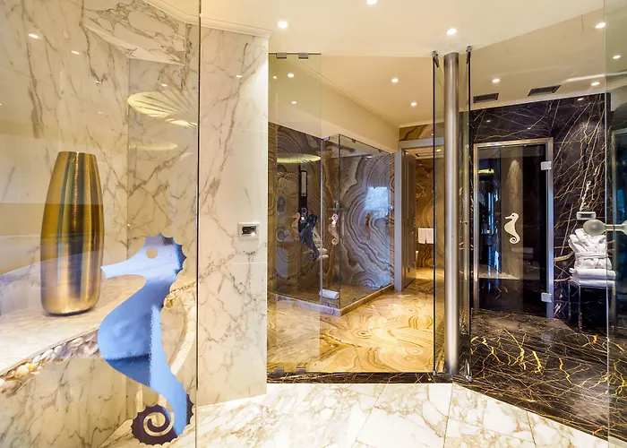 Atlantis Bay - The Leading Of The World 5*